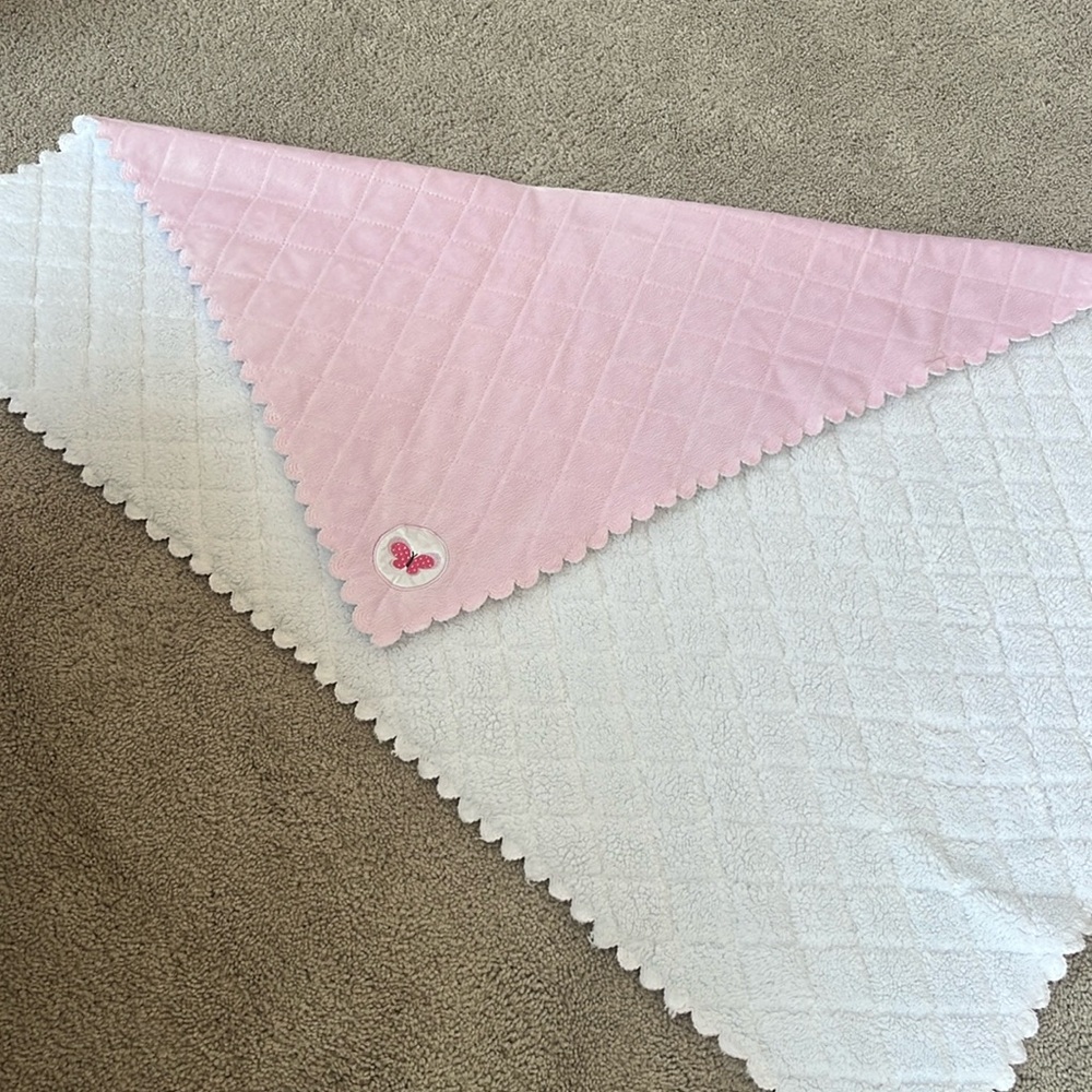 Like New! Carter’s Child of Mine Fleece Blanket